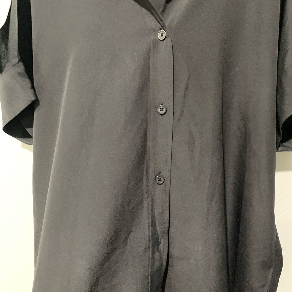 💕HOSTPICK Michael Kors Black Open Shoulder Top - Picture 4 of 6
